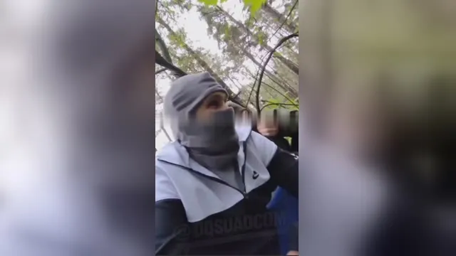 Русскую закладчицу поймали с поличным в лесу и выебали