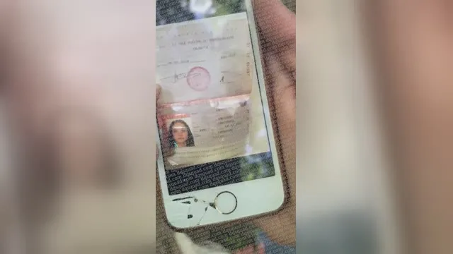 Rosyjski lombard przesłuchiwany i zmuszony do obciągania kutasa przed kamerą w związku z rozwodem